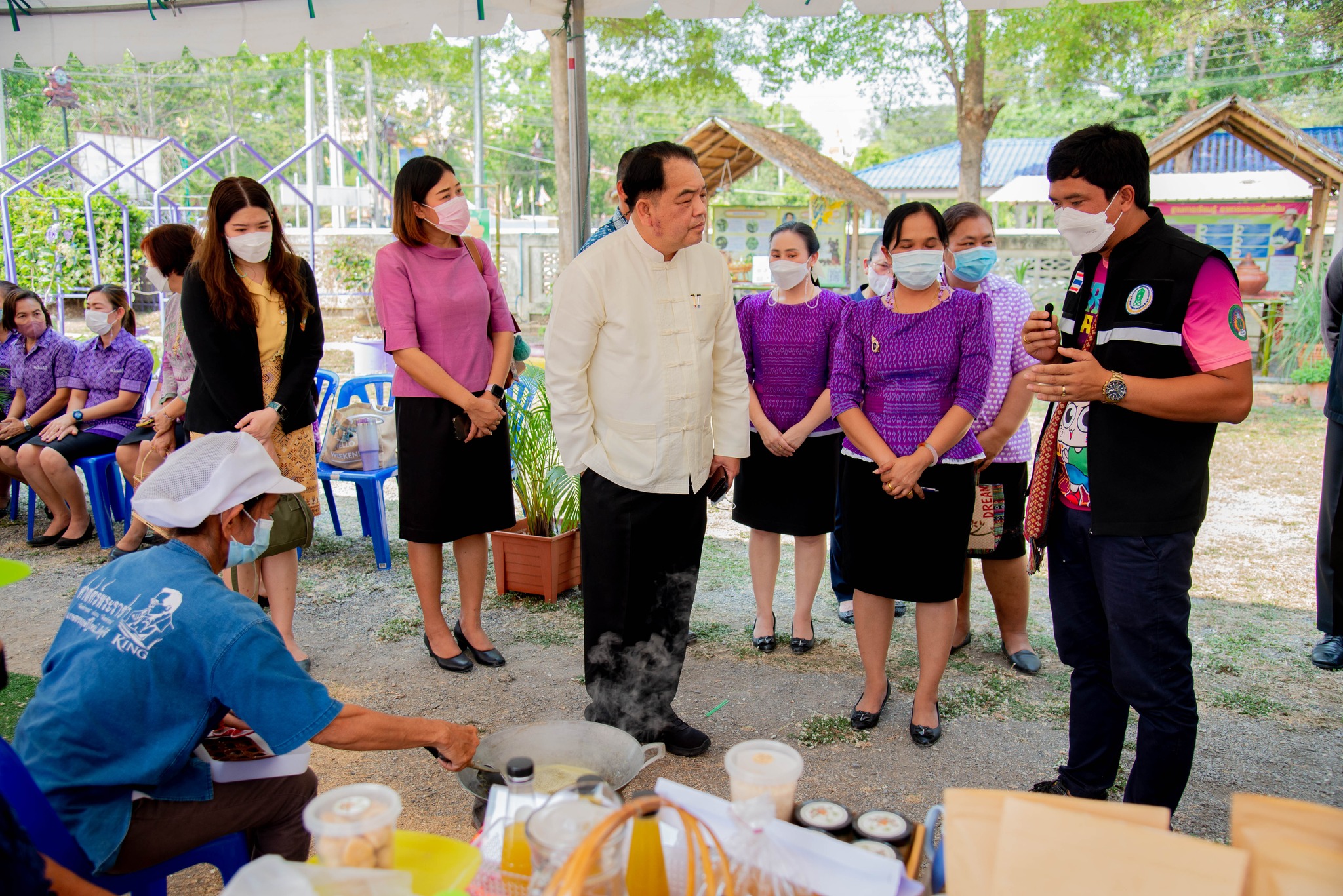 335343120 193485853378537 6928737929882778727 N