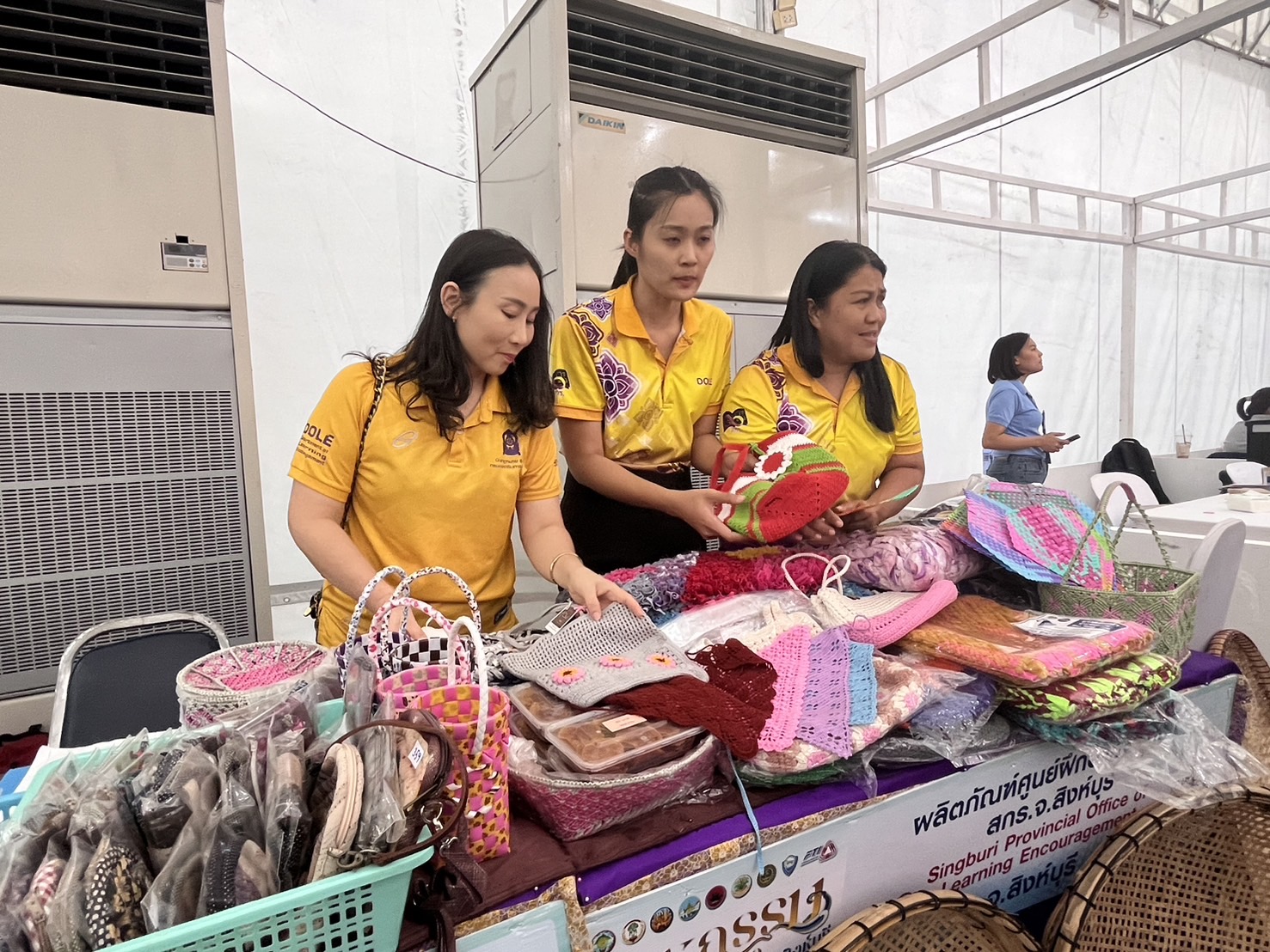 438262784 909833410943804 3058377023766938674 N